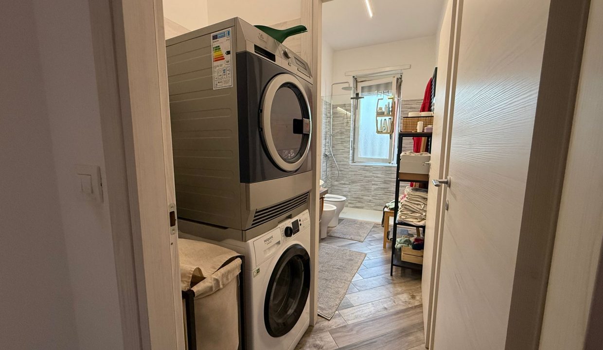 1d6481e2-5a5d-4d3c-b888-7dd56e3a7357