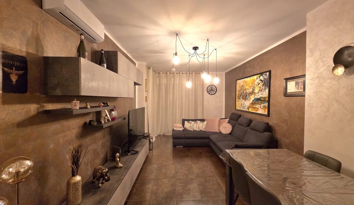 01d0cf04-f872-4b9f-8cef-21253796c644