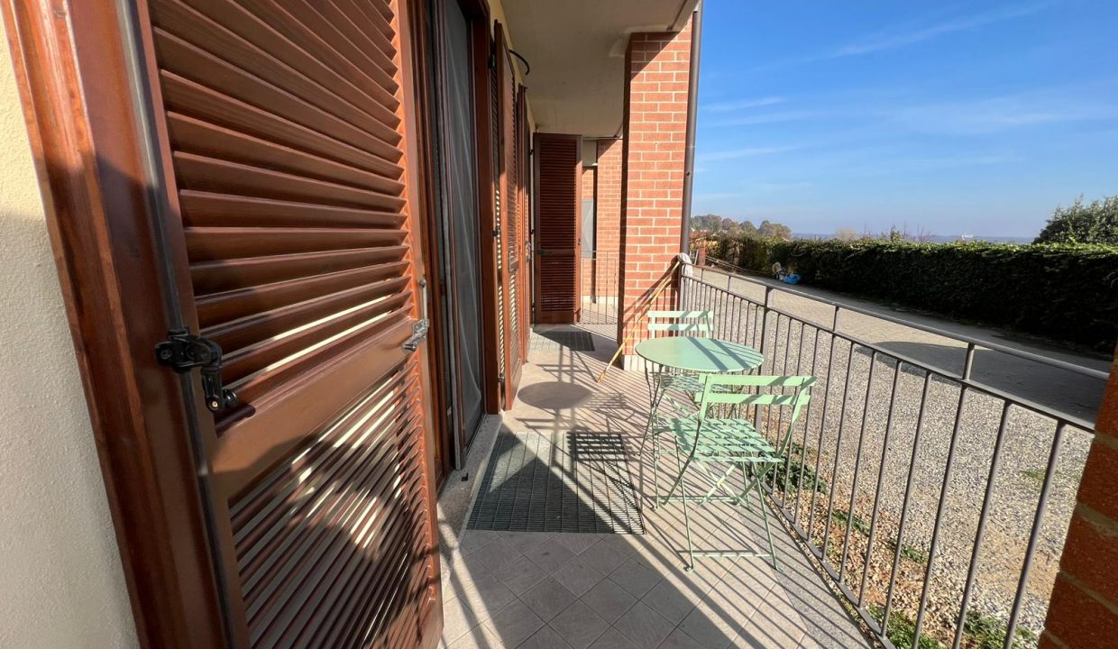 029604e7-f54f-4b93-b7e6-59e9b1edb050