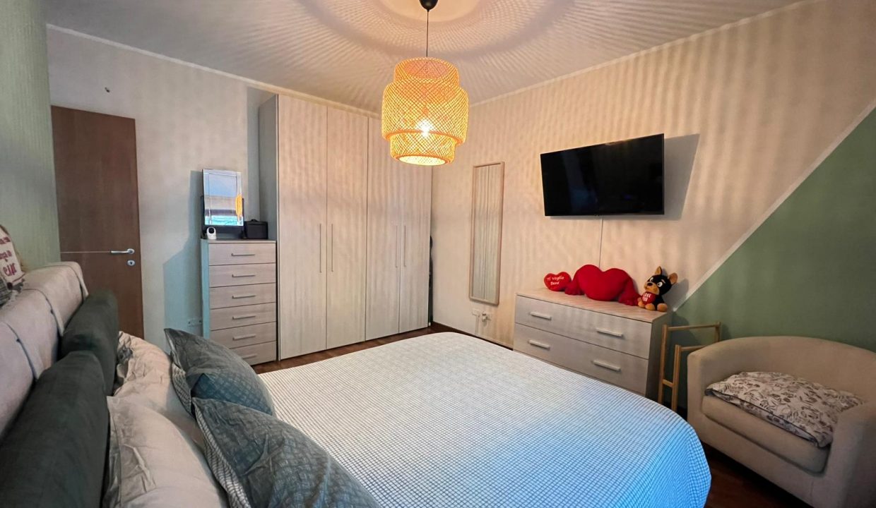 15133e9a-be97-4412-8215-b04afb7c88a1