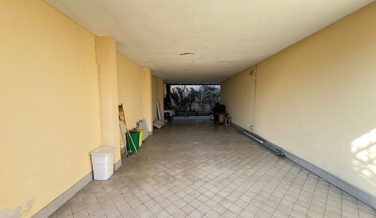 52811648-46ea-45f2-a8a8-68909ab5abbd