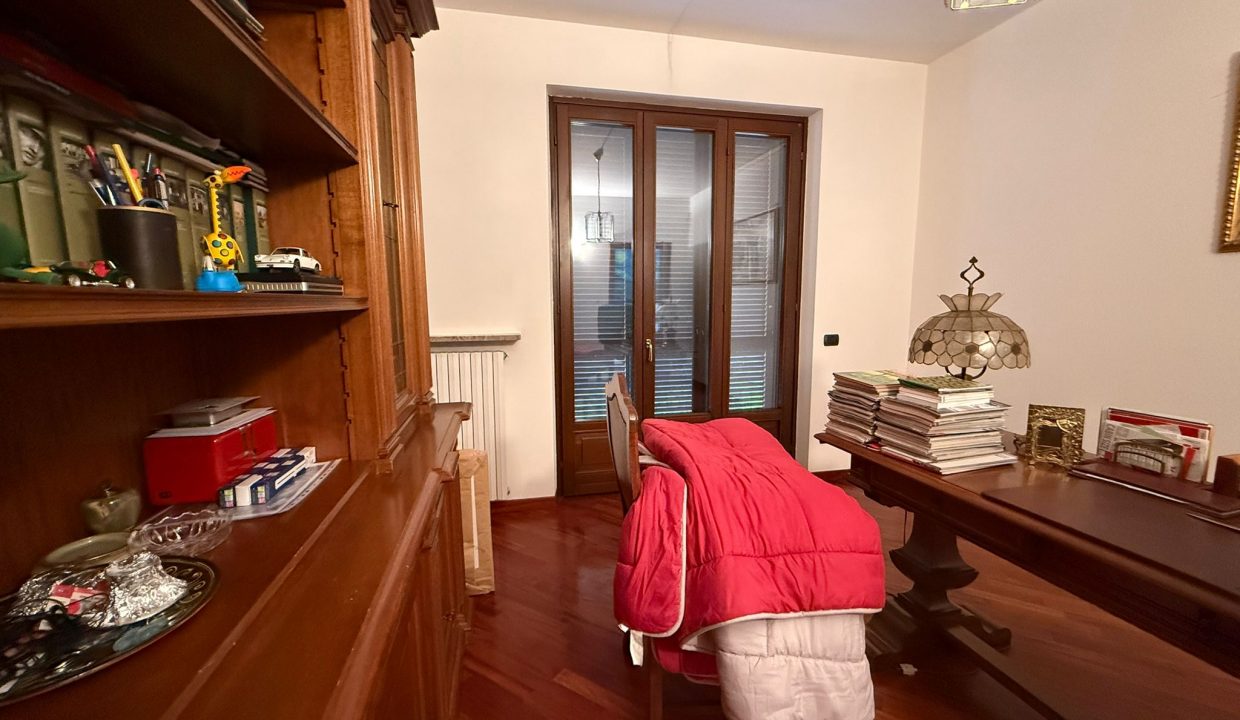 52ca8cf8-5a09-463e-8435-010d35c990b9