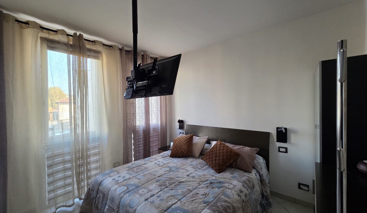 8df039dc-1a81-44ea-a4ba-d0a1c1b8fa65