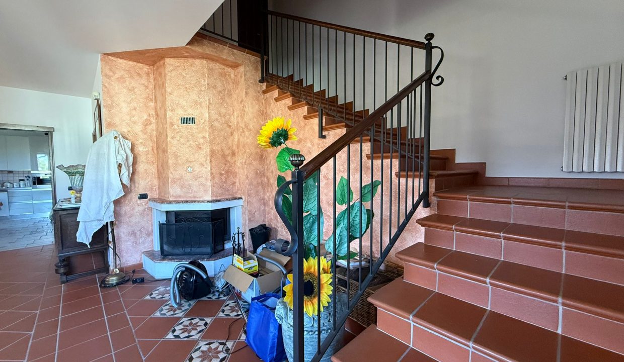 9b166344-993f-48a5-b64c-5284d783f6fe