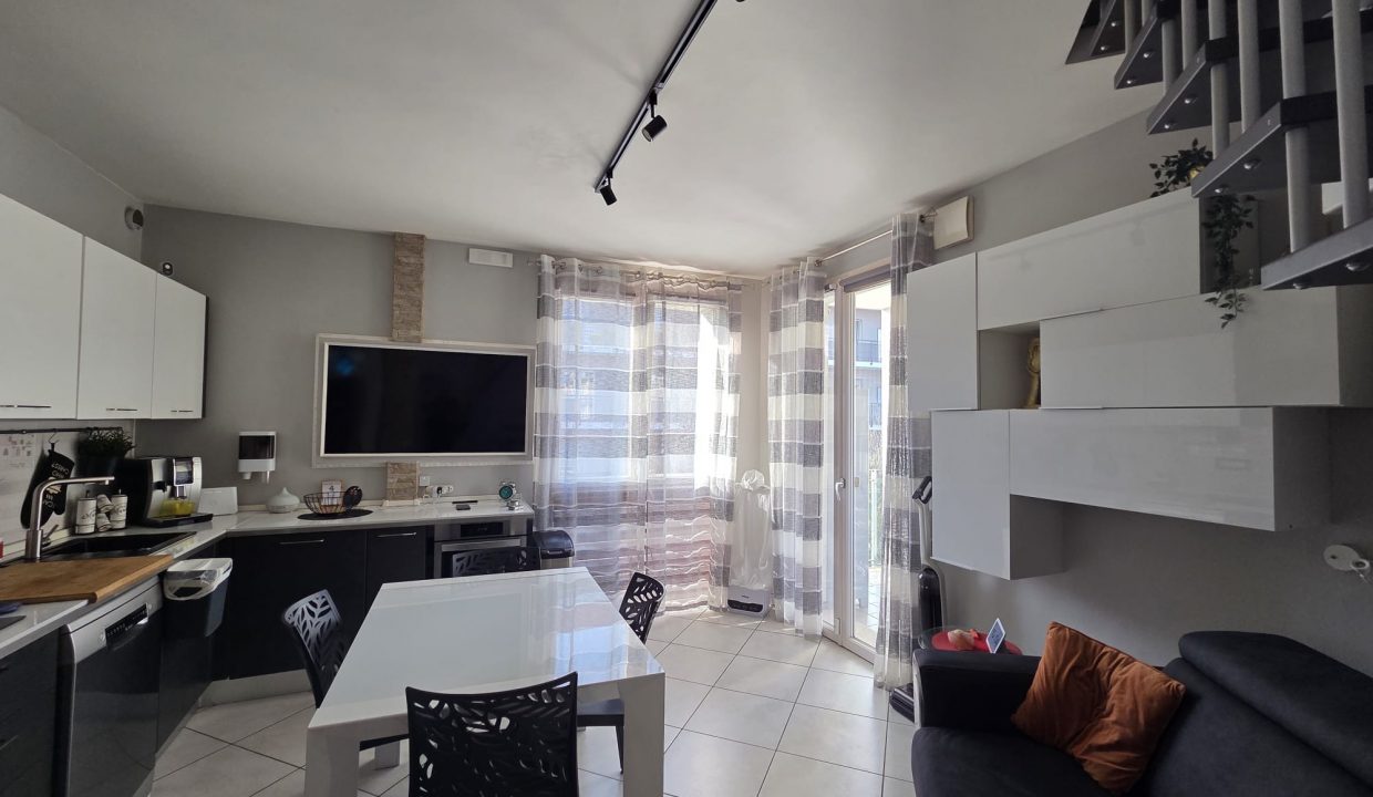 c88a362f-e599-4c0f-86c0-75b2b19ea0f4