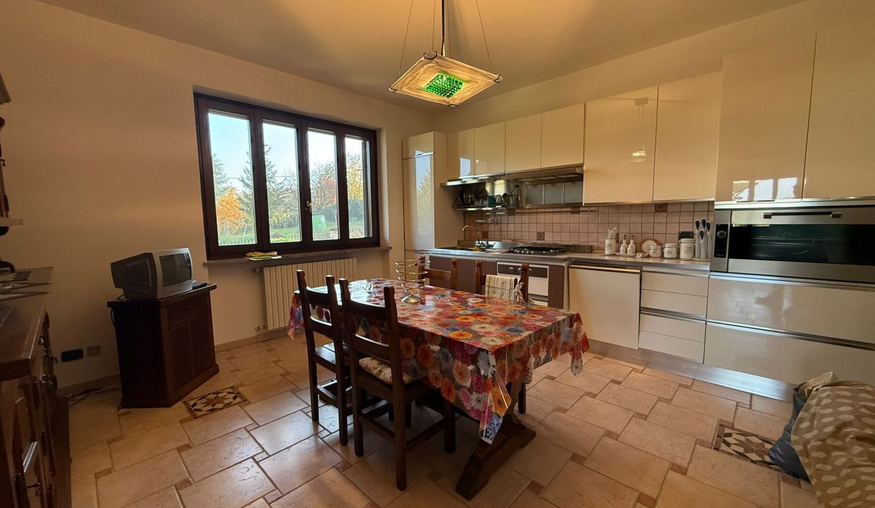 cace8cef-c7c1-418a-9243-be582d878efd