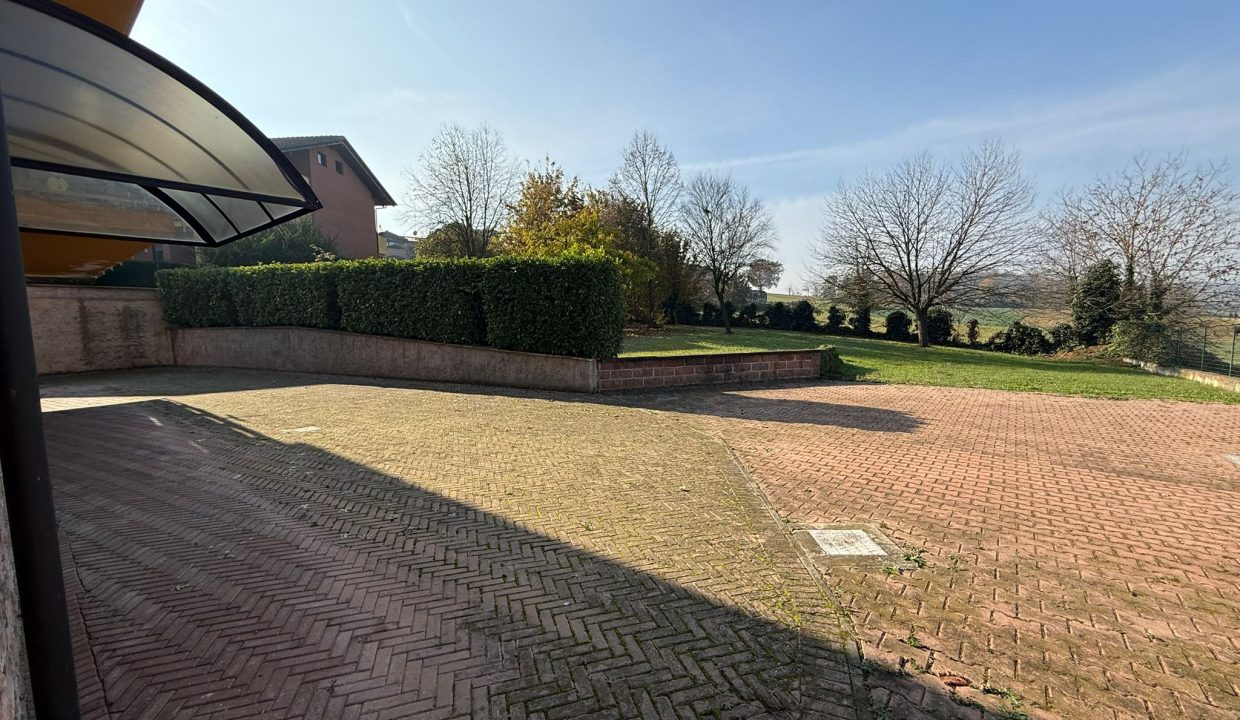 d0dfe705-5d04-4539-aa79-45710f540fc5