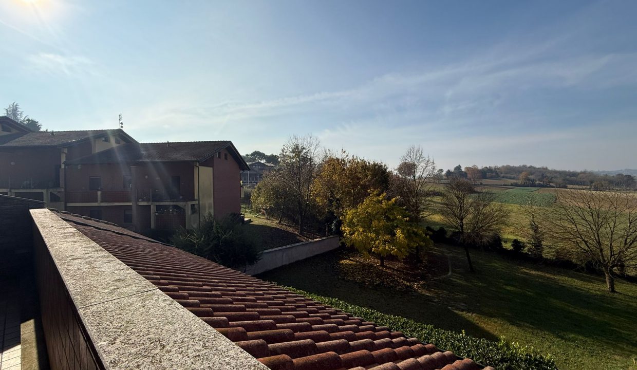 e5eb045b-e82b-4456-8705-21e4e7ecb49e