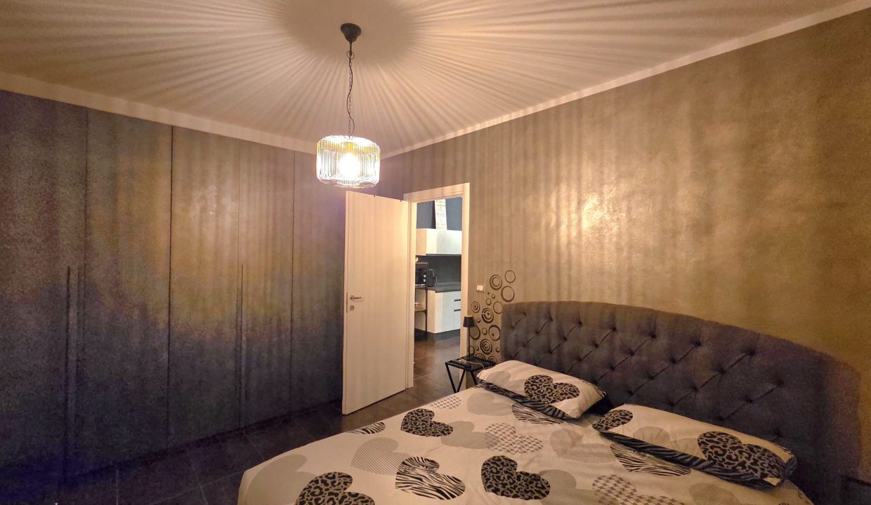 f6f59249-7a33-4f22-b84d-719f4d8aac97