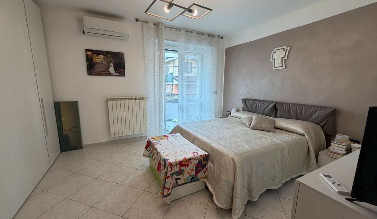 53245576-5fc2-4399-9875-cb0a8d5d0502