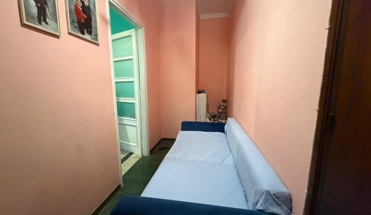 b51c73fc-a740-476d-ab93-e93ed52b84c8