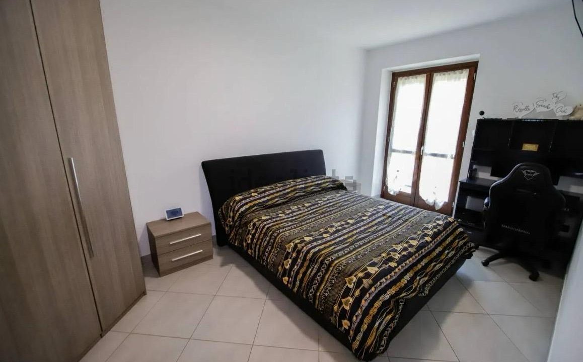 0192044c-ea12-4c19-bcb4-863f1769f71c