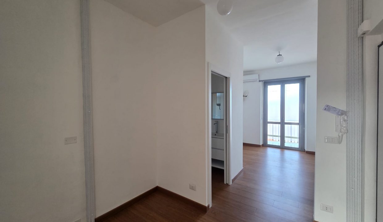 0b5ec584-dbc5-475f-ae71-92e5d7bc582d