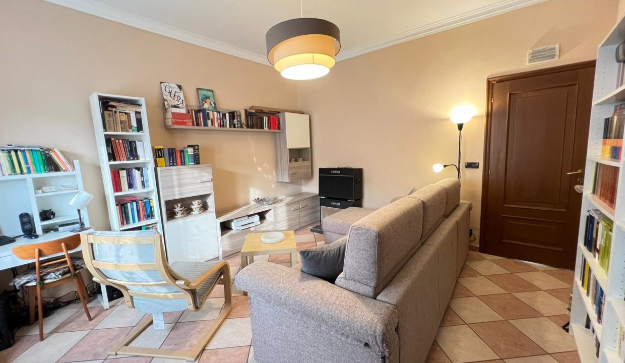 21327338-568f-4c7e-b8fc-f25061bde266