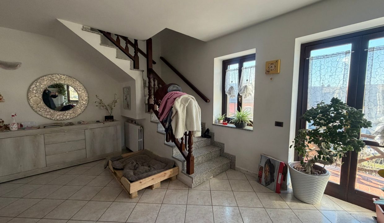 27a701cb-27b0-43a0-83b7-dc69e382000e