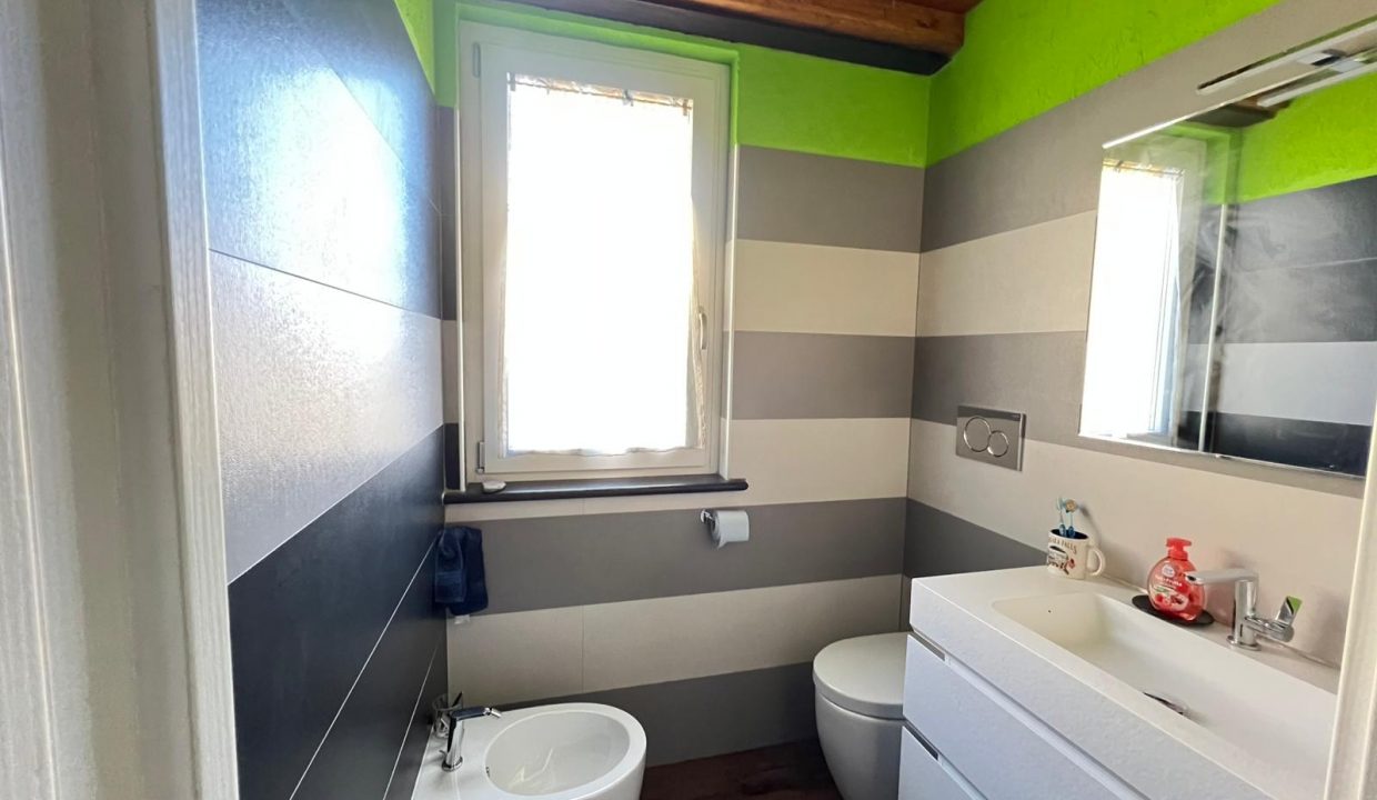 9acde432-24f0-44a5-8c21-e29f016c0aa6