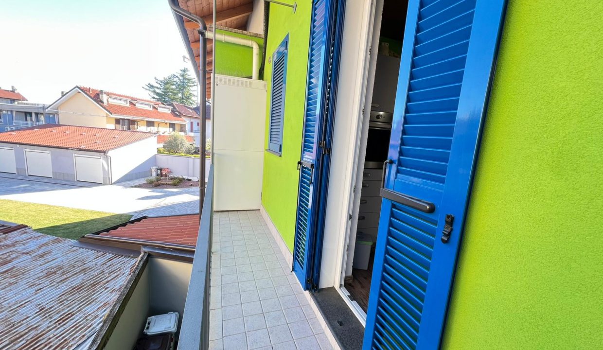 9ad0c5dc-f1dc-4611-ab6c-c4ee317deca3