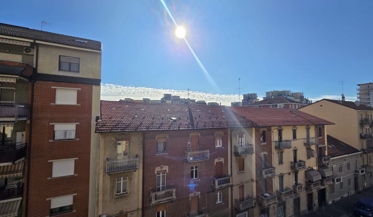 b5a55c89-4619-4ced-8898-bf8ce431ca20