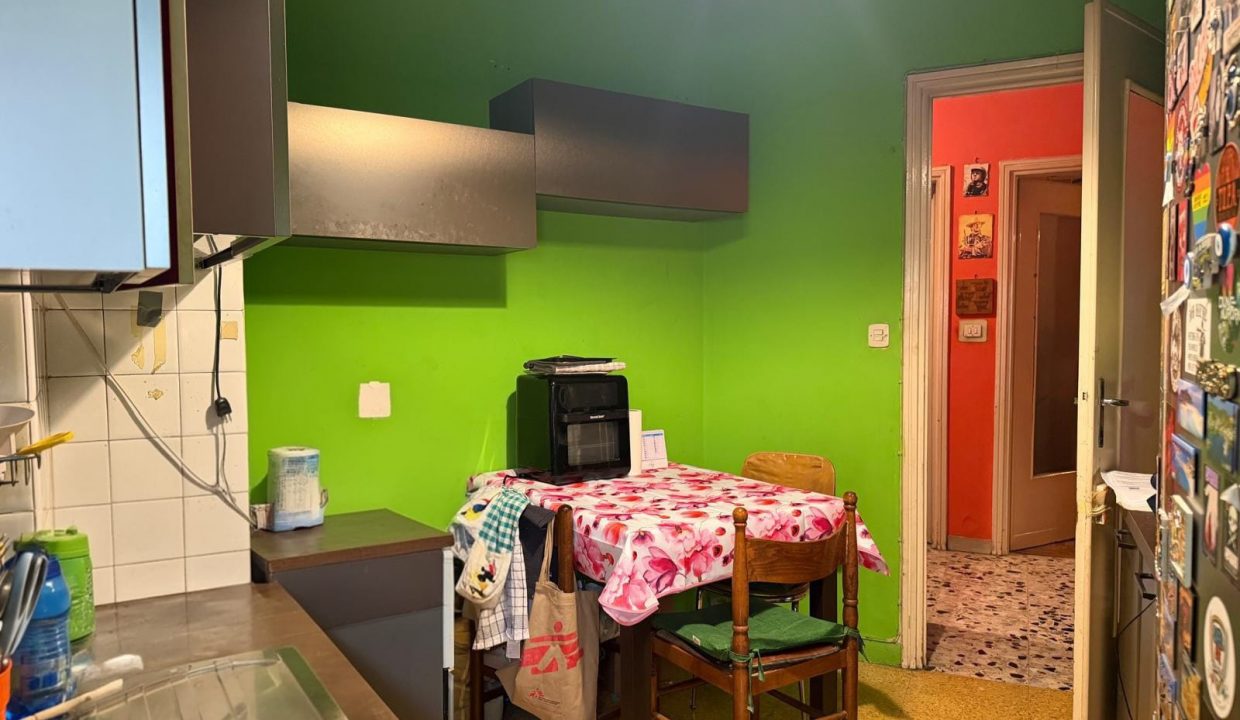 c3dd87e9-5f8e-43a9-abee-2ff5b457d9f7