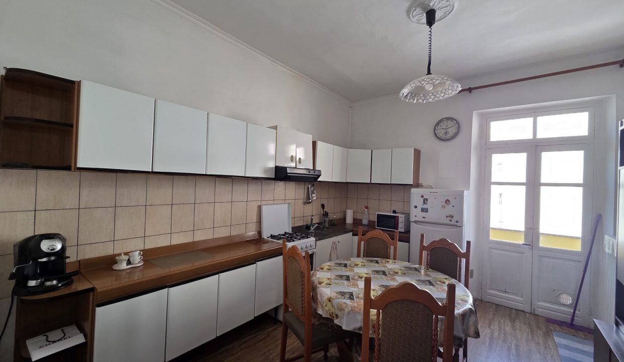 d7ed64fe-40f7-4d19-a7c6-26b3fbaba0eb