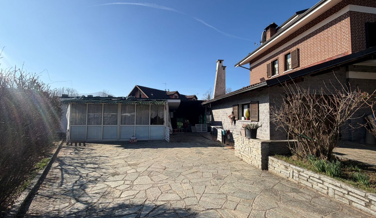 f65810d3-f826-4f7f-8da5-0e93912684b1