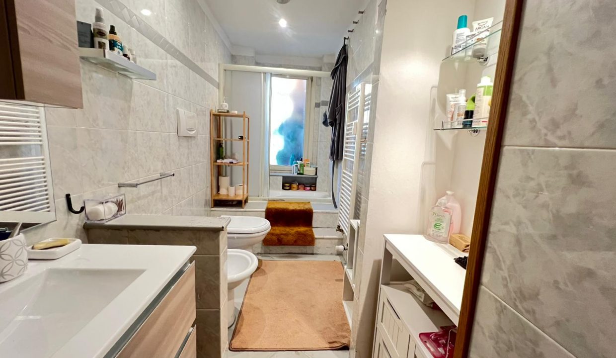 f9f03f82-1a2c-4b30-9acb-9d12c0b8dc48