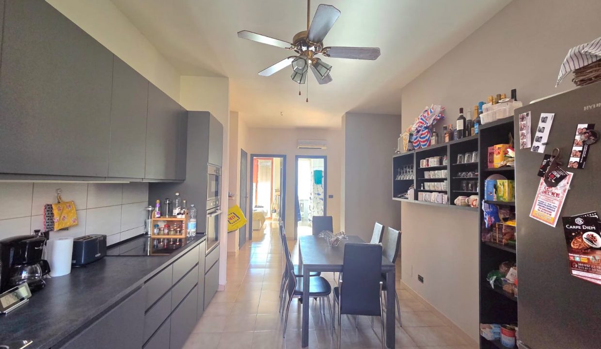 071d9b64-ef5d-4e2e-8114-52435fa35095