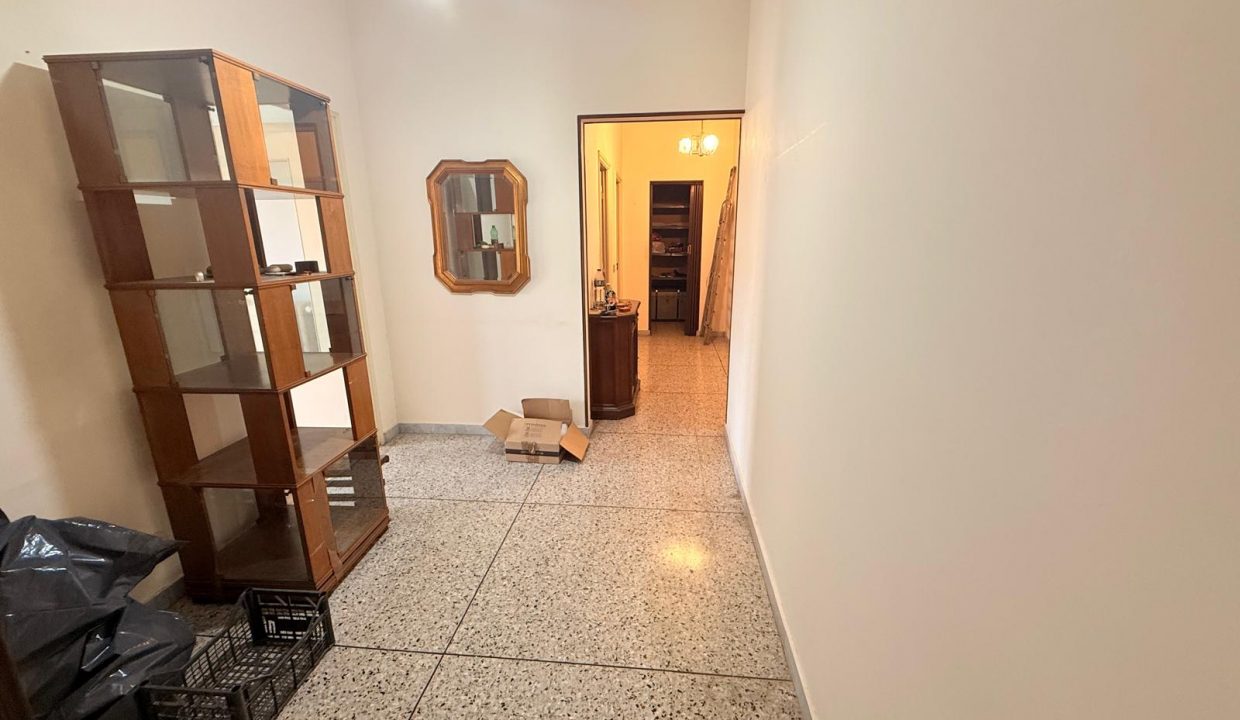 240bf4c8-d072-43df-b723-f5e4e9c21056