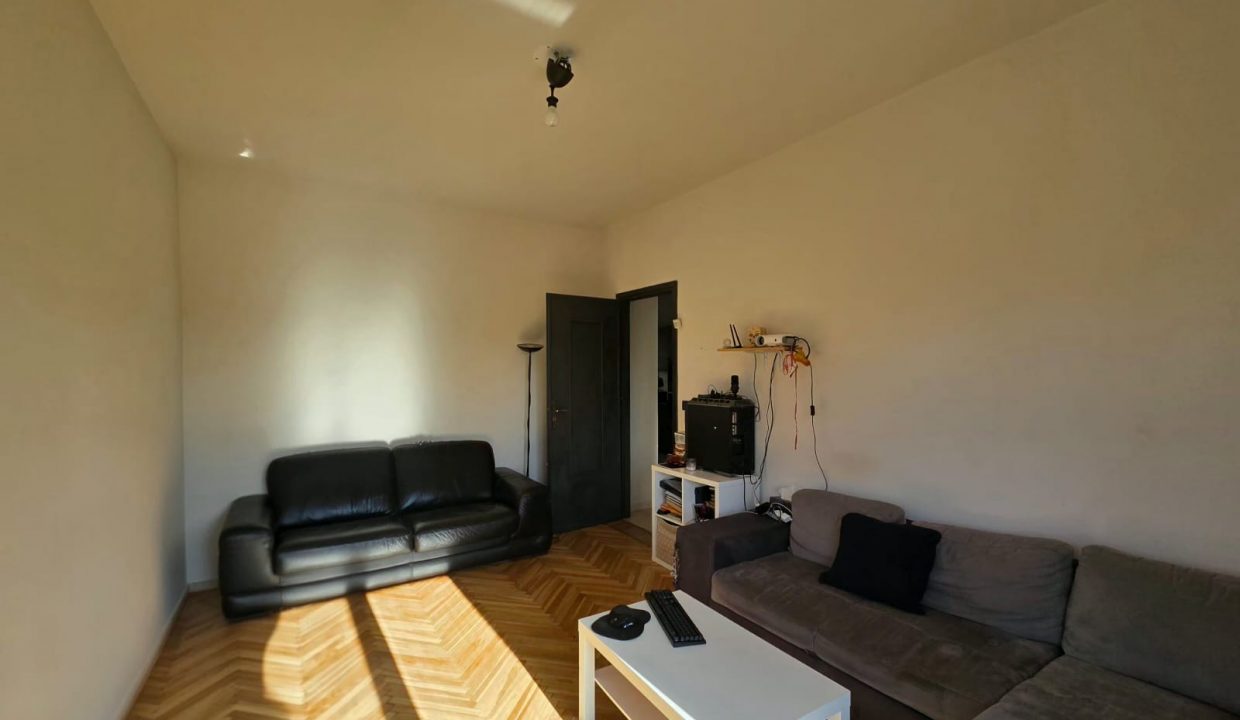 47921916-30cb-4fb0-89c8-9548950e4be7