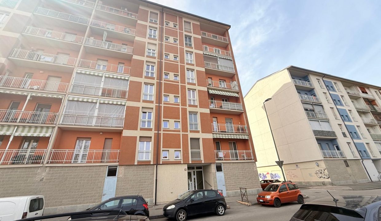 52f5700d-b72d-49e7-a383-2bf08cc6c7b4