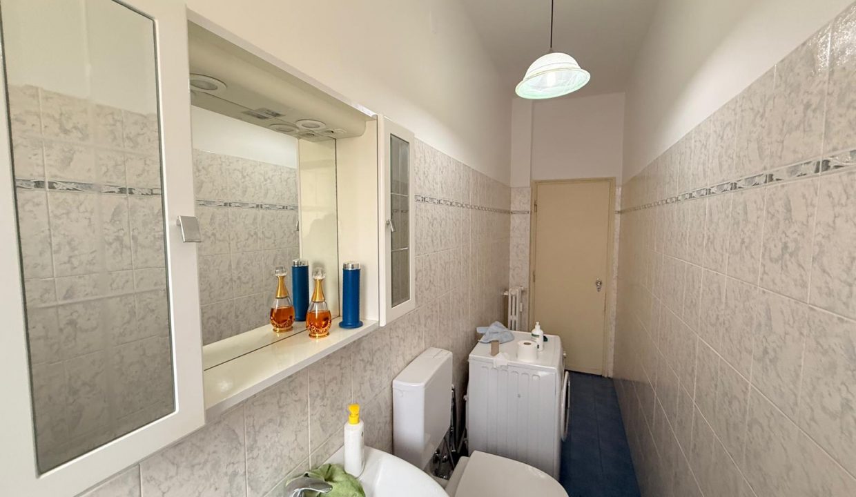 f98a066c-c86e-40c6-bda9-2bd31974cbce